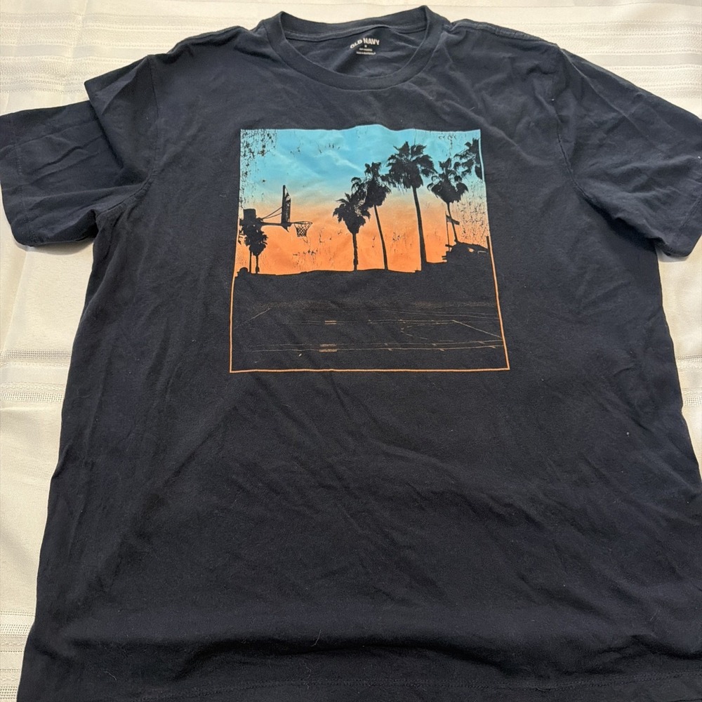 Old Navy Mens Medium Black Basketball Palm Tree Sunset Graphic Soft-Washed Tee